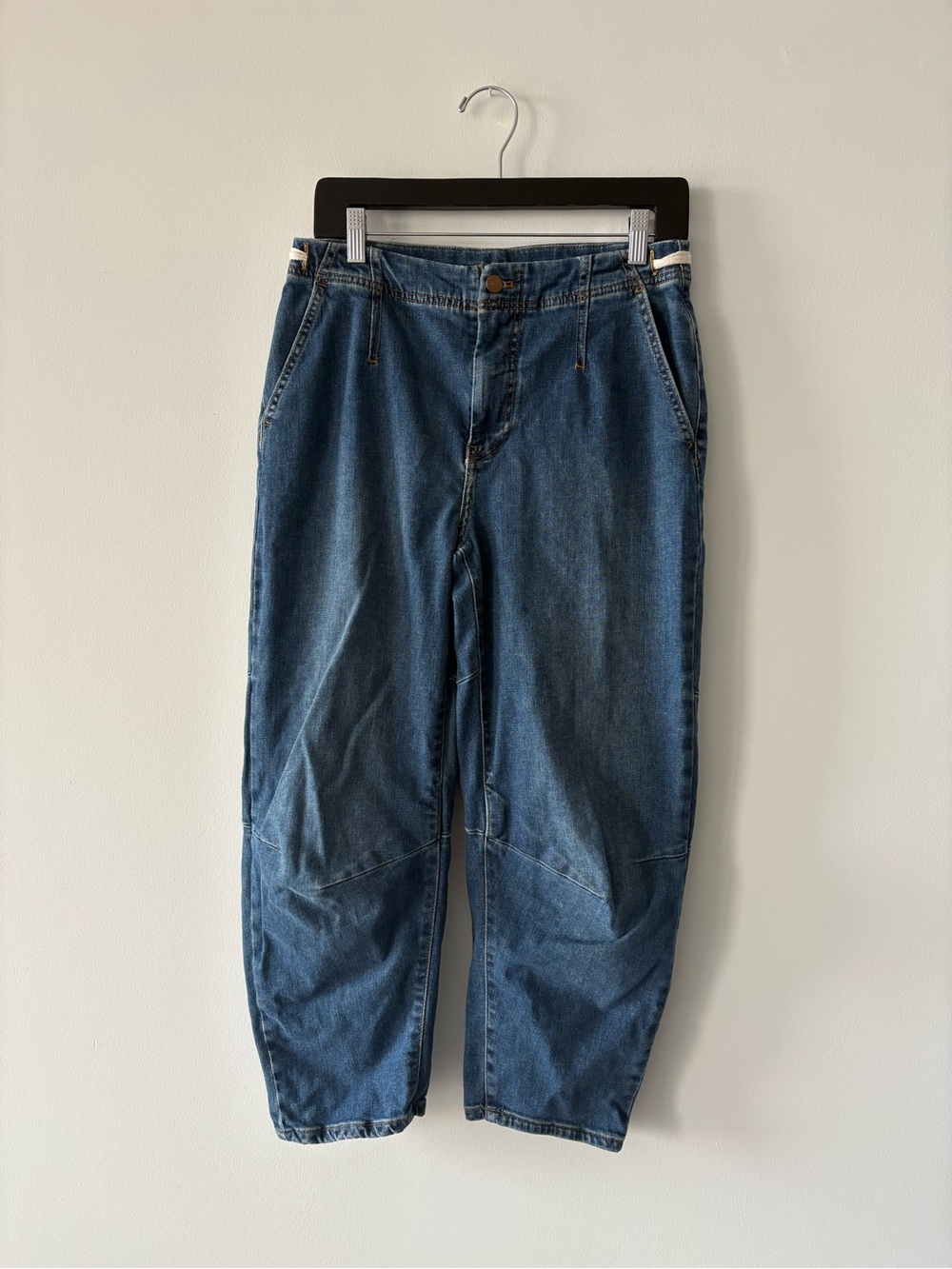 Pilcro by Anthropology The Leni Mid-rise Tapered Barrel Jeans